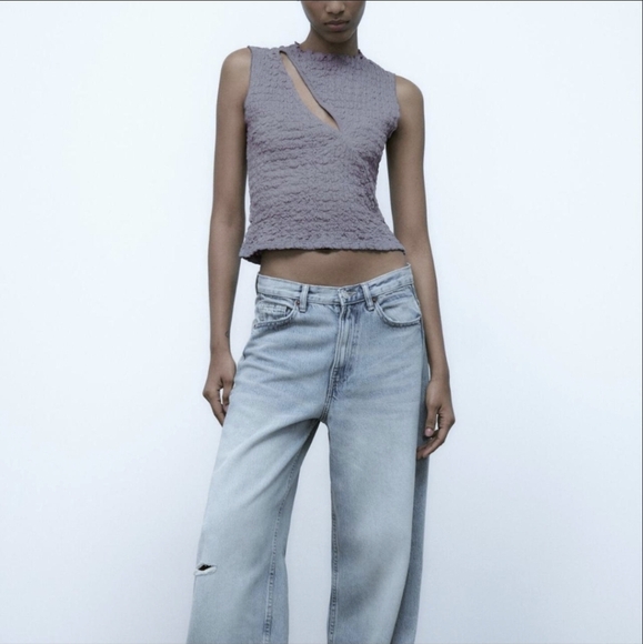 ZARA TEXTURED CUT-OUT TOP SIZE S - Picture 5 of 13